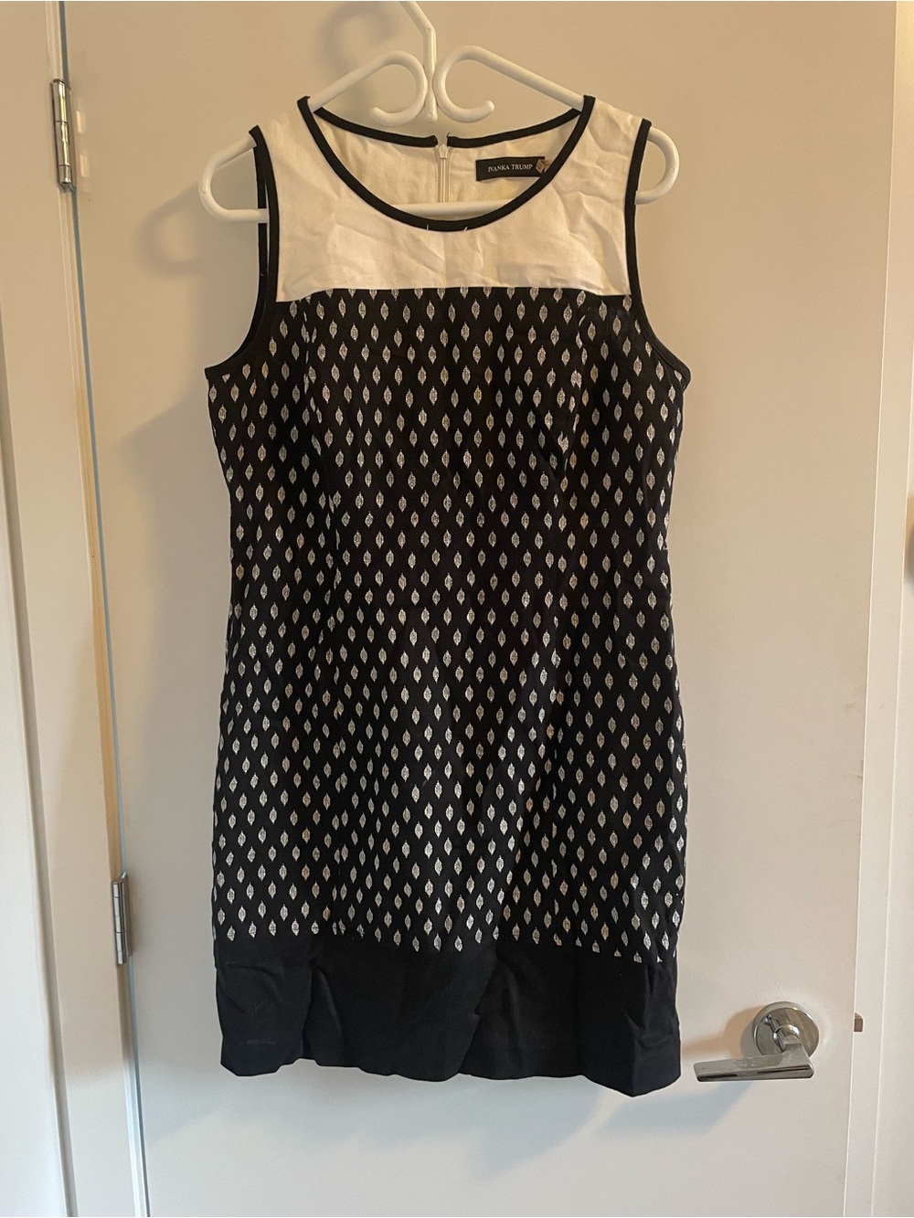 Ivanka Trump Black and White Sleeveless Shift Dress